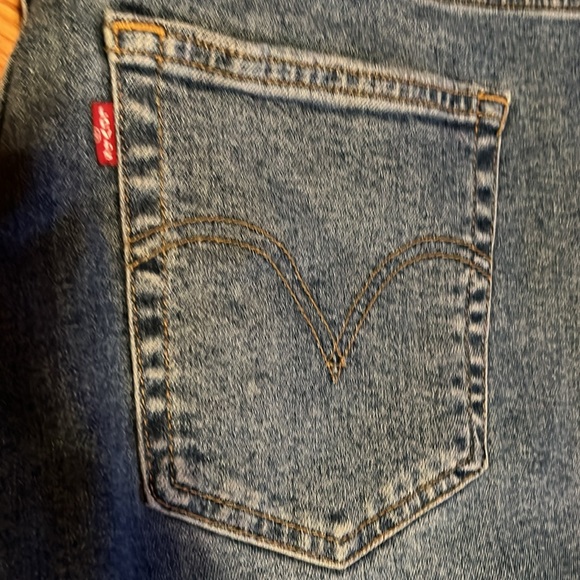 New with Tags Levi’s High Waisted Crop Flare size 18 - Picture 8 of 8